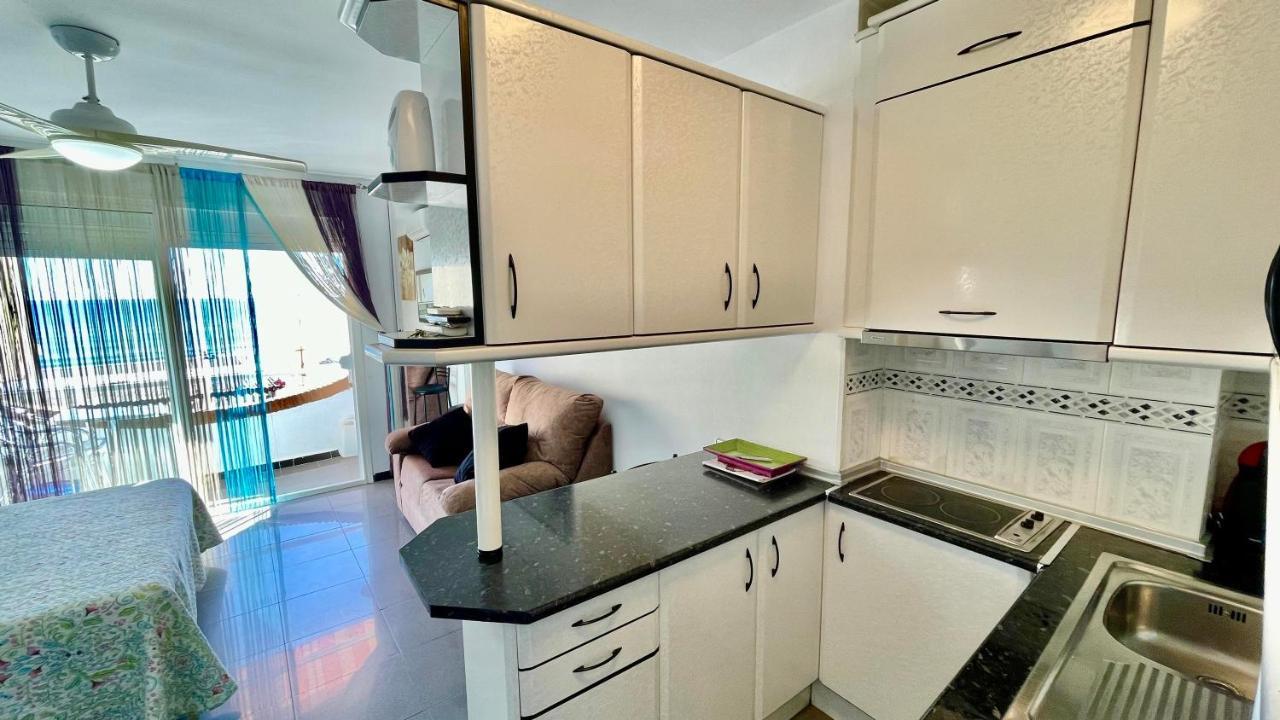 Bulto Carihuela Apartment Torremolinos Bagian luar foto