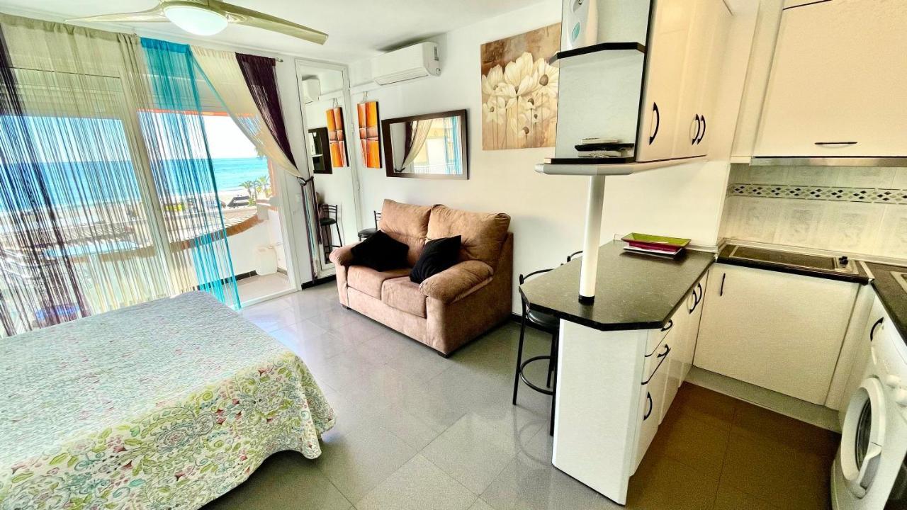 Bulto Carihuela Apartment Torremolinos Bagian luar foto